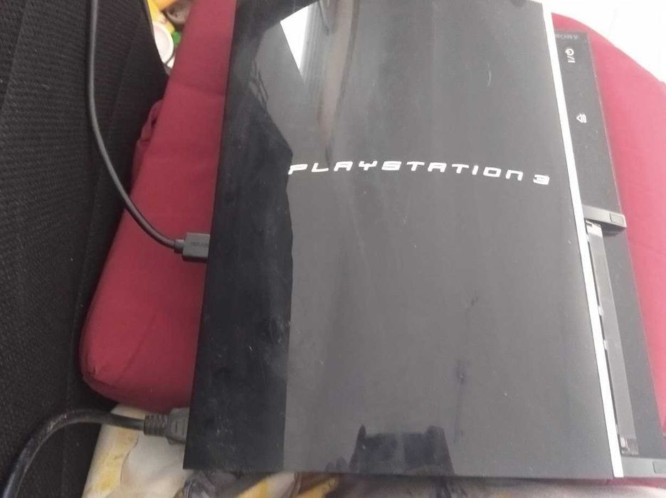 PS3 Fat (CECHC04) Retro compatível com PS1 e PS2