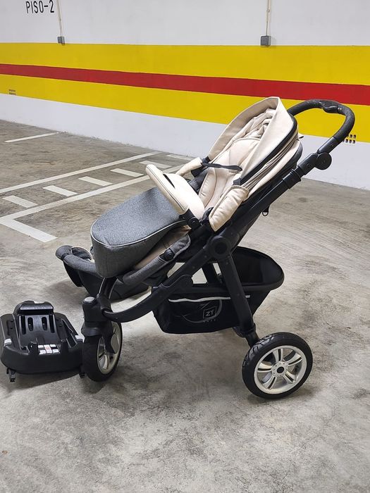 Carrinho de Bebé