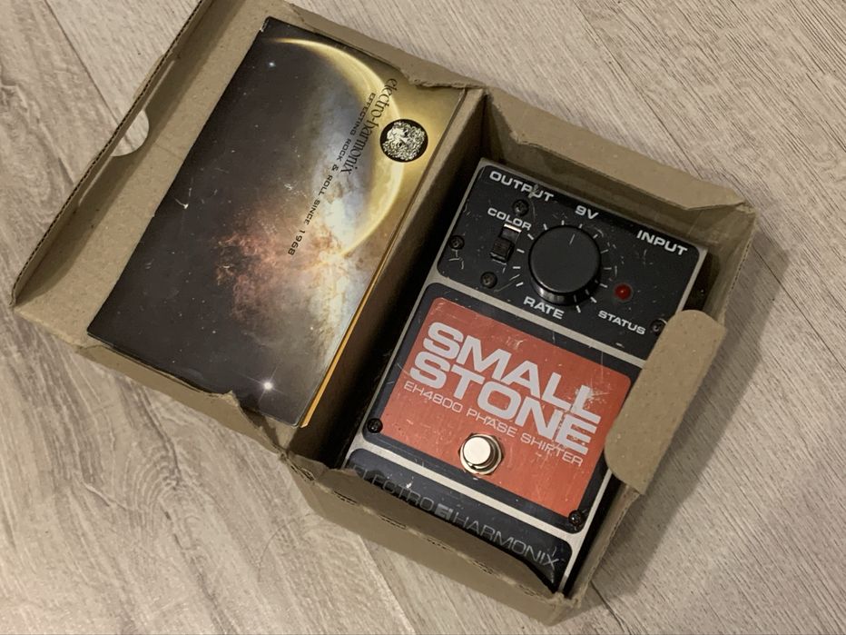 Electro-Harmonix Small Stone EHX EH4800. Analog Phase Shifter