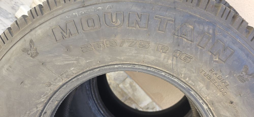Pneus Insa Turbo 265/75 R16