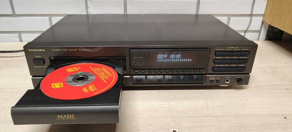 Odtwarzacz CD TECHNICS sl-pg420. Laser PHILIPS