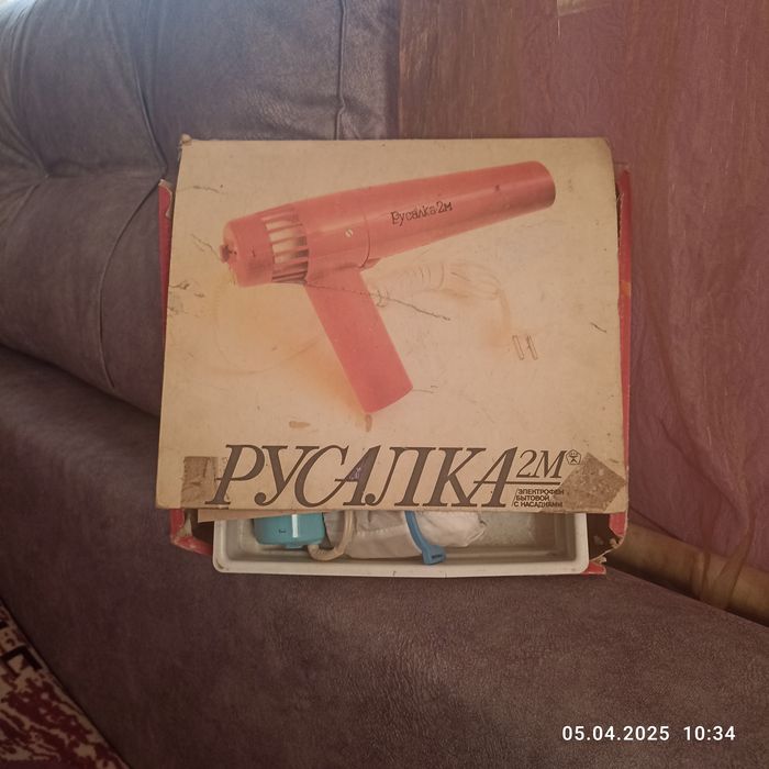 Продам прфесійний фен нови