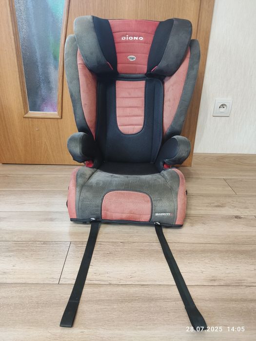 Fotelik samochodowy Diono Monterey 2 15-36kg
