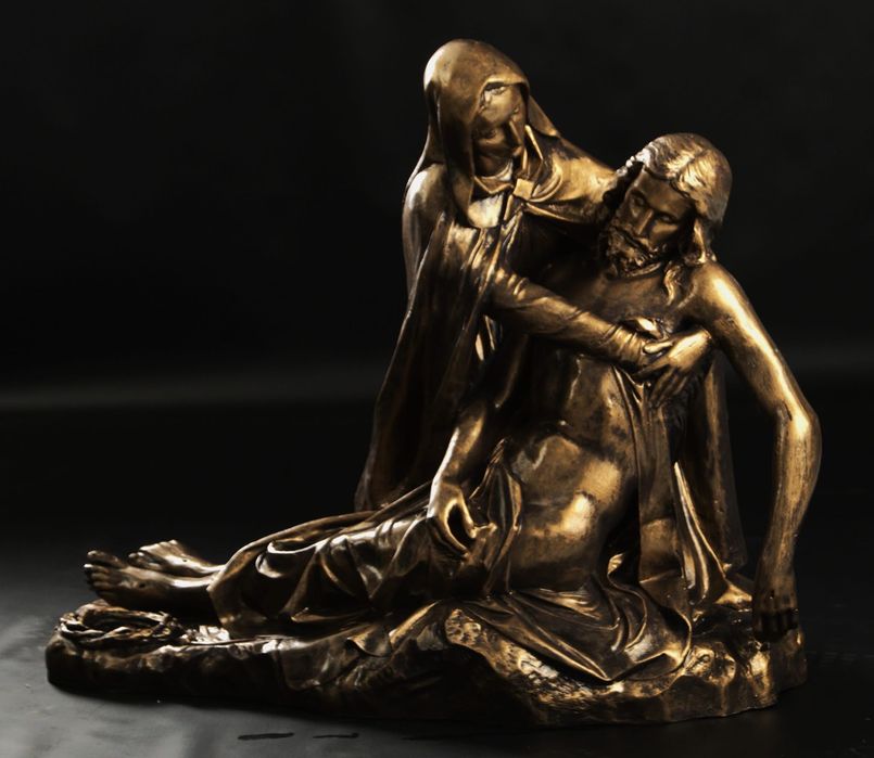 Figura Matki Boskie i Jezusa Chrystusa - Pieta, nagrobkowa, sakralna