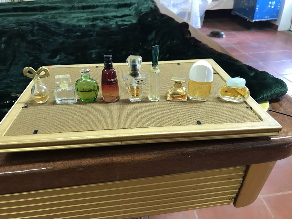 Miniaturas de frascos de perfume