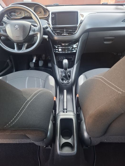 Peugeot 208 1.6 HDI