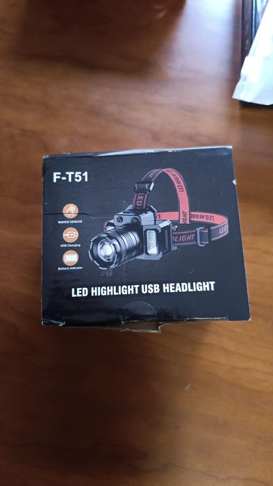 Lanternas de LED novas para utililizar na cabeça, a  bateria,