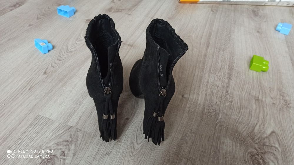 Botki zamszowe nowe