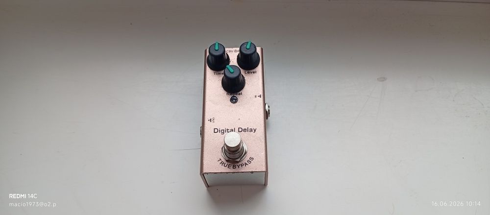 Delay efekt gitarowy
