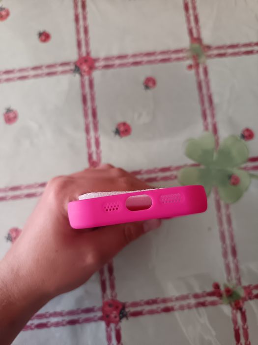 Capa  iPhone 13 mini Minions cor rosa + Portes grátis