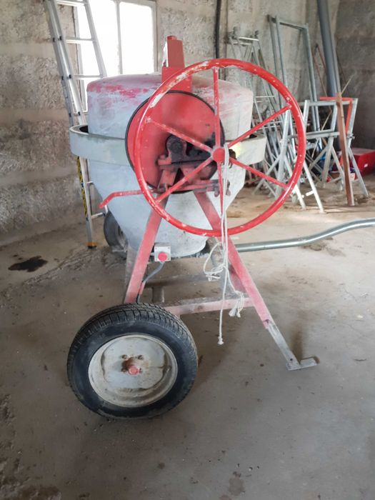 BATIMENTO.   material  construçao  civil