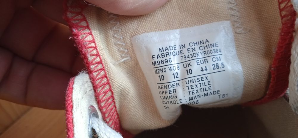 Кеди Converse all star гарному стані, дефекти фото 6. Фото7  залишки в