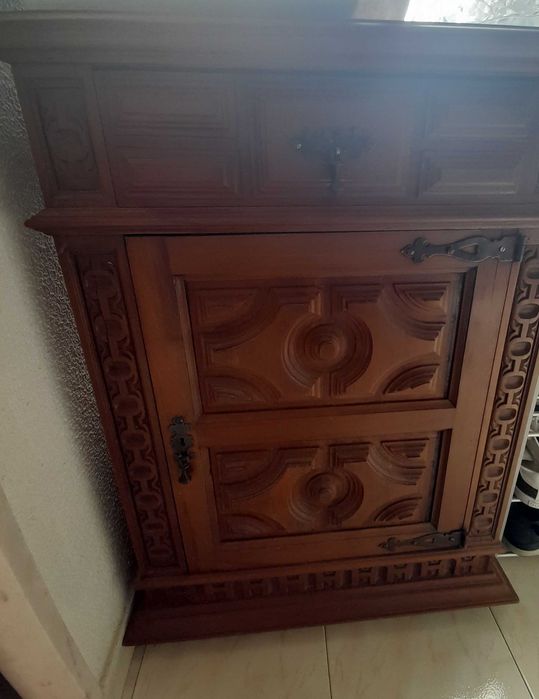 Vendo movel em madeira