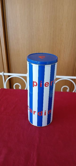 Lata pierre cardin, vazia