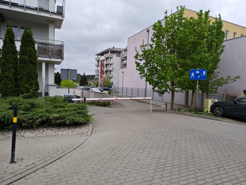 Stanowisko garażowe miejsce postojowe Olsztyn ul. Rataja Zatorze Podleśna