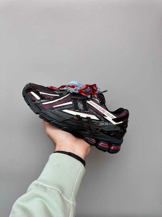 Чоловічі кросівки New Balance 1906A "Black Dragon Berry" Розміри 39-45