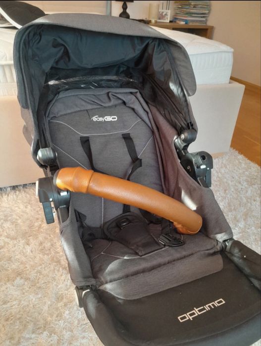 Spacerowy wózek dziecięcy EasyGo