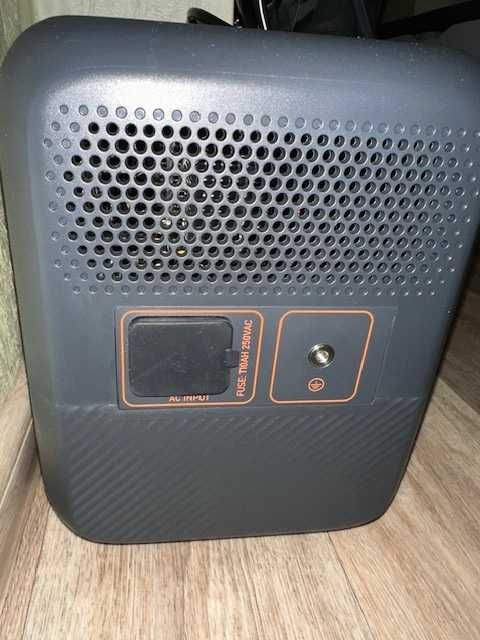 Зарядна станція BLUETTI АC70P з Німеччини