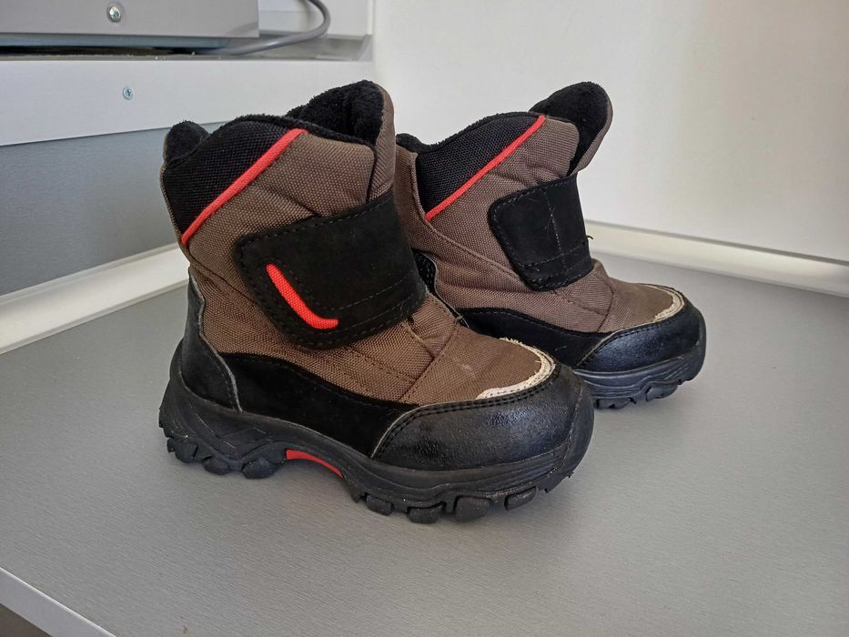 Зимове взуття , 25 розмір