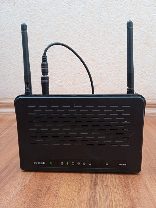 WiFi роутер D-Link DIR-615