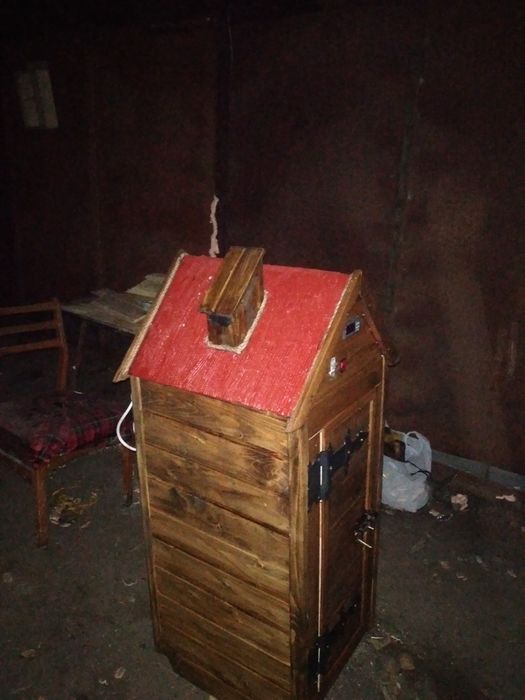 Продам коптільню холодного та гарячого коптіння