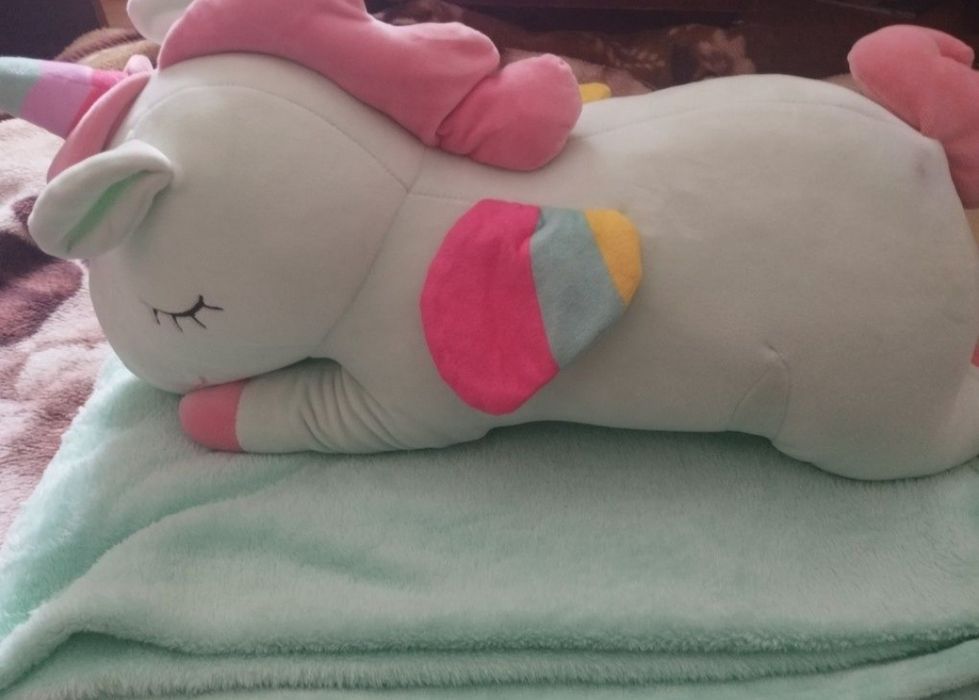 Дитячий плед з іграшкою