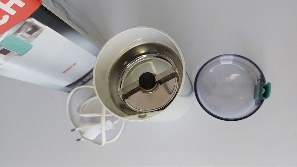 Кофемолка bosch.