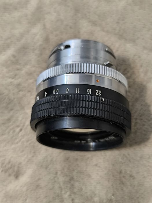 Об'єктив Геліос 103 1.8/53