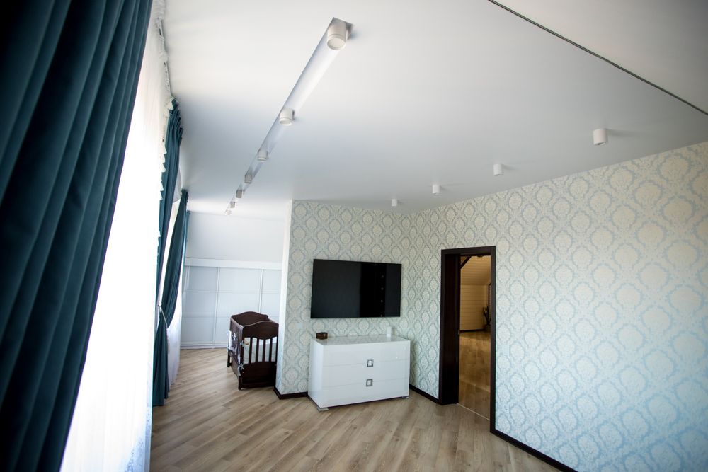 Продаж будинок ,10 сот землі, єВІДНОВЛЕННЯ