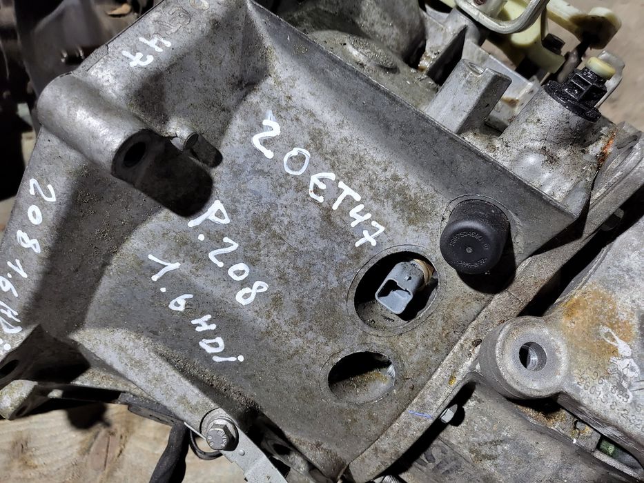 Caixa de velocidades peugeot 208 1.6 hdi 20et47