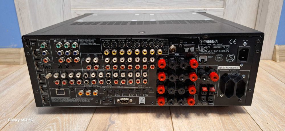Amplituner YAMAHA RX-V1800 Czarna Idealny Stan !+ Pilot! Okazja ! 100 % Sprawna !