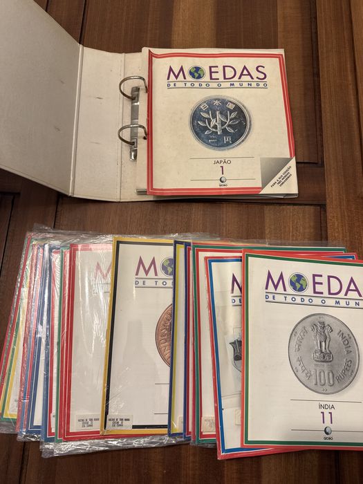 Moedas de Todo o Mundo - 40 conjuntos