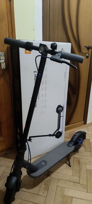 Самокат Xiaomi Mi Electric Scooter 3 Black