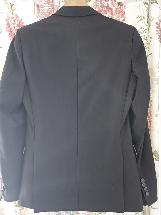 Czarny garnitur męski