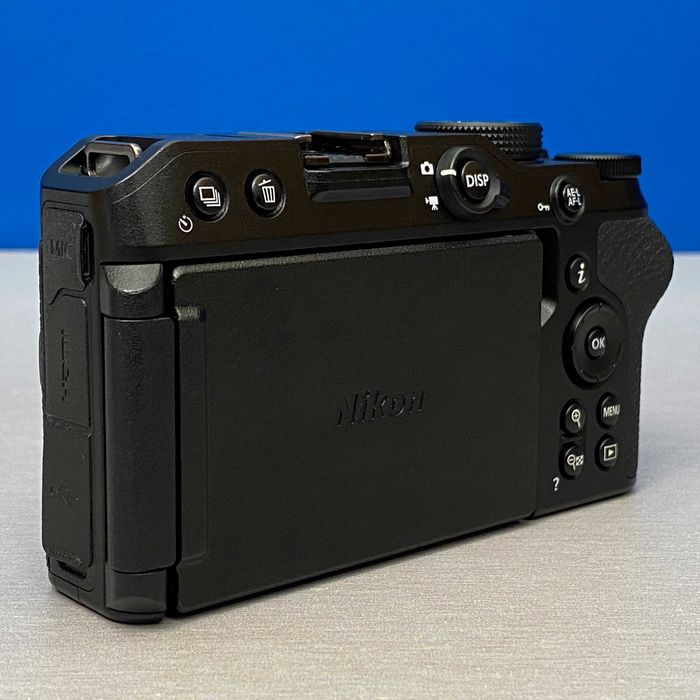 Nikon Z30 (Corpo) - 20.9MP
