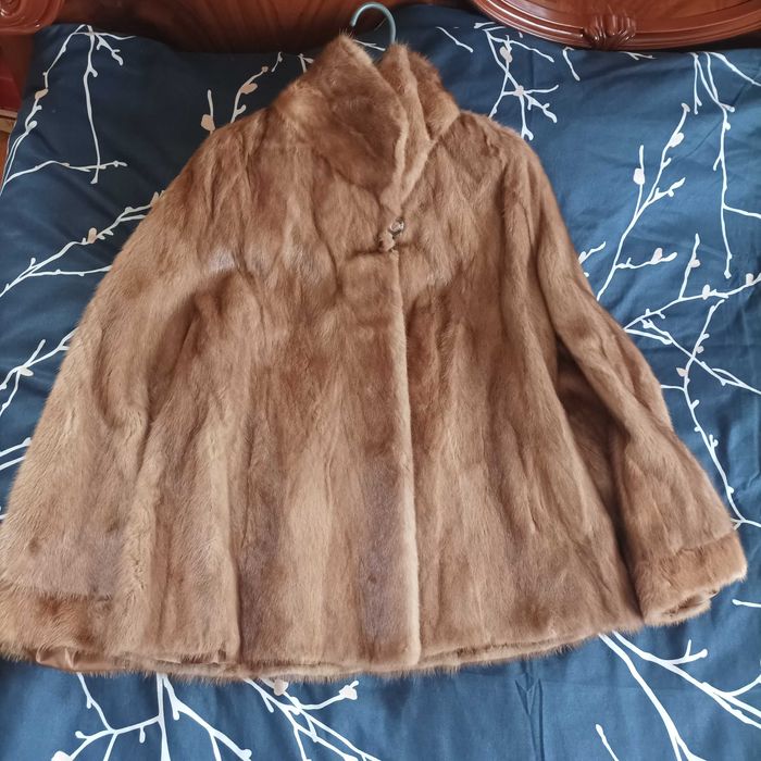 Норкова шуба 48 розмір автоледі