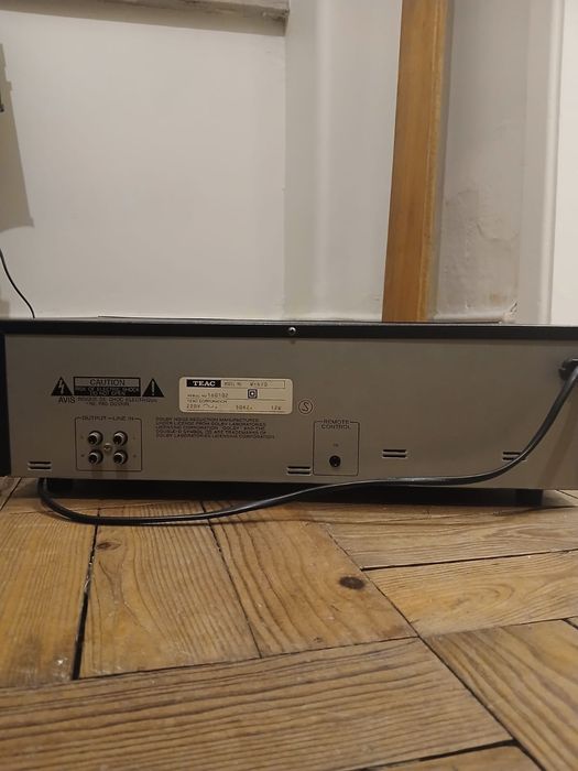Leitor e gravador de cassetes da Teac