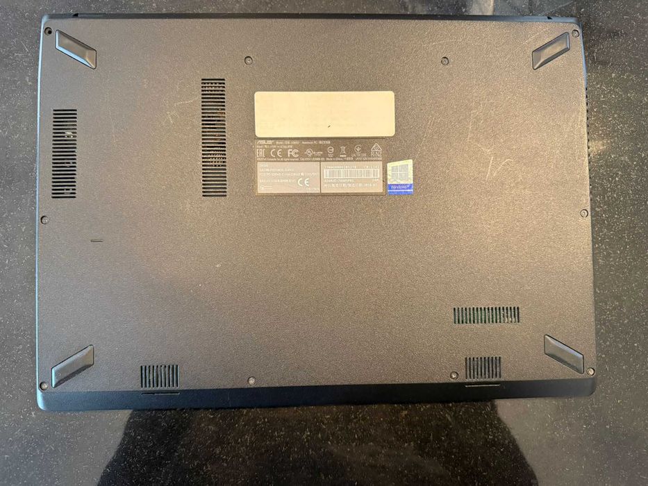 ASUS VivoBook 15 Laptop X560UD