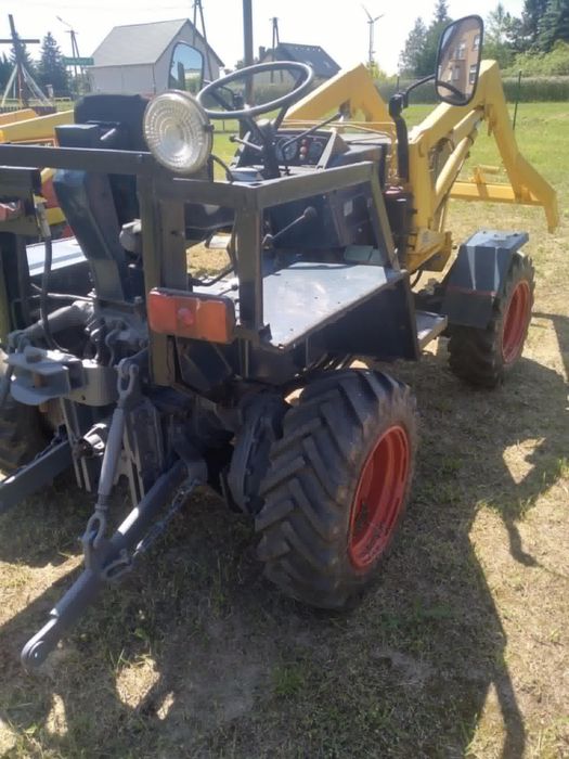 Traktorek ogrodniczy Universal UTB 302