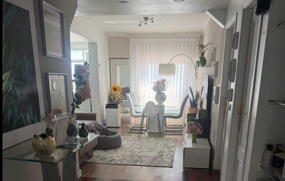 Property in Santa Iria De Azoia, São João Da Talha E Bobadela, Lisboa