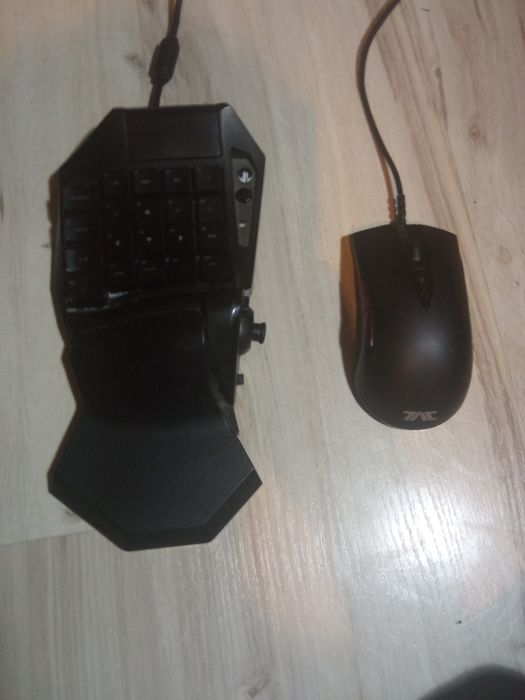 Zestaw gamingowy ps 4 ps 3 i pc. Myszka:hori Tactical  Assualt pro