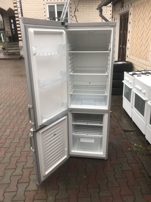 Холодильник хороший стан привезені з Німеччини