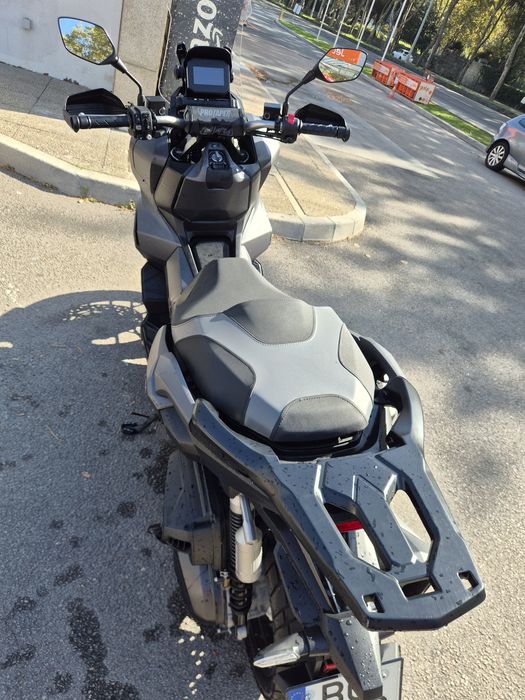 Scooter Honda Adv350