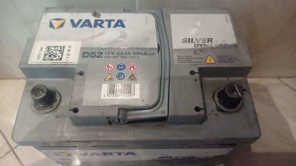 Продам б/у аккумулятор Varta Silver AGM D52 60 ah/680 en