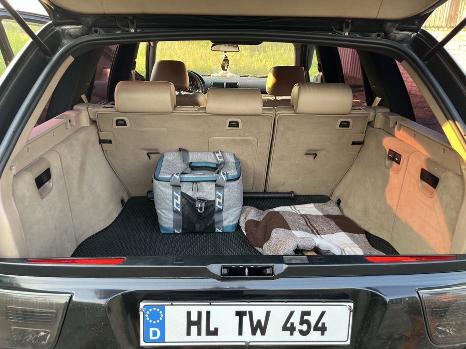 Продам BMW X5 E53