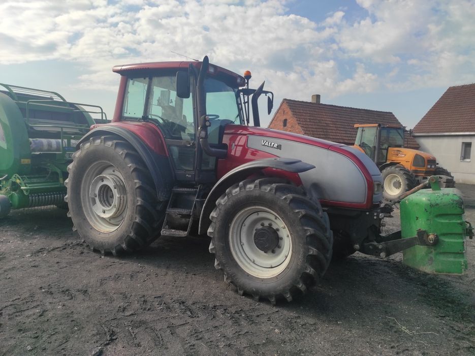 Sprzedam Valtra t 180