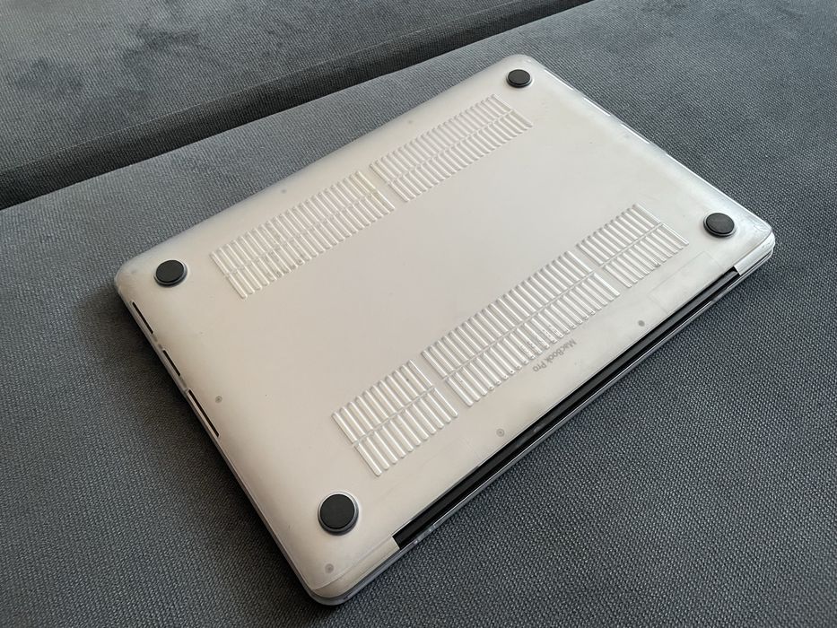 Apple Macbook Pro 13” A1502