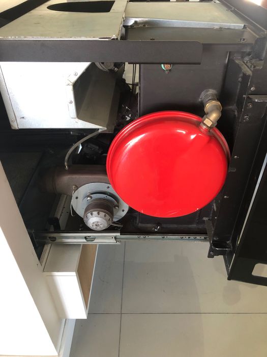 Máquina Pellets Moretti Design Aqua 22 KW