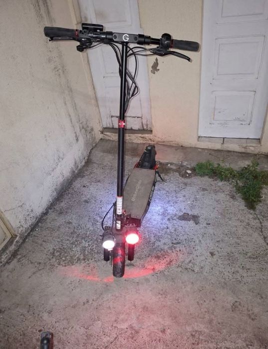 trotinete urben glide E-cross pro