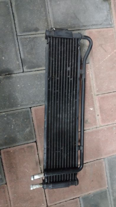 Масляний радіатор на Kia Sorento 2.5 crdi 2002-2009